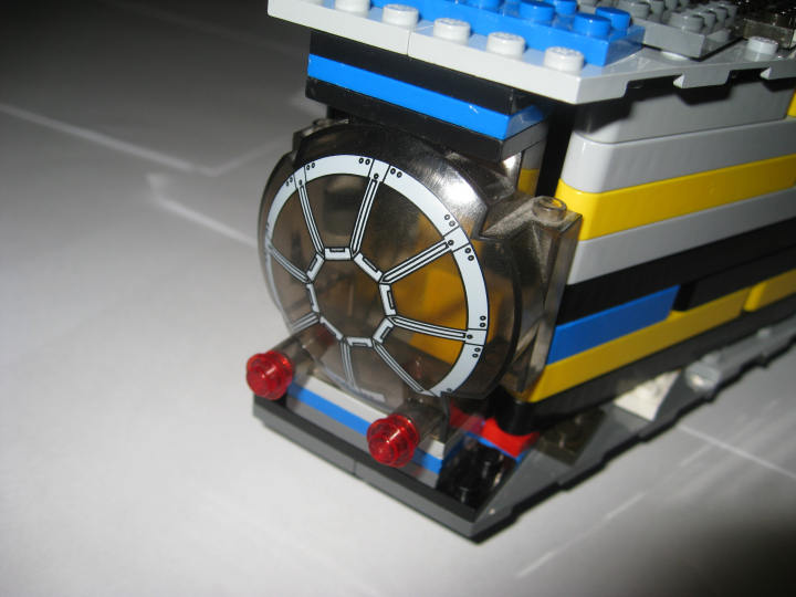LEGO MOC - В далекой-далекой галактике... - Разрушитель перевозящий 2 истребителя (РП2И)