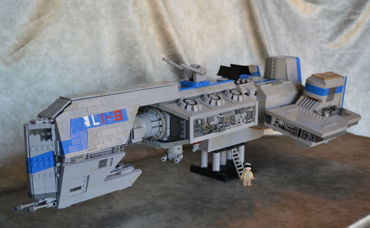 LEGO MOC - В далекой-далекой галактике... - Crusader-Class_Corvette