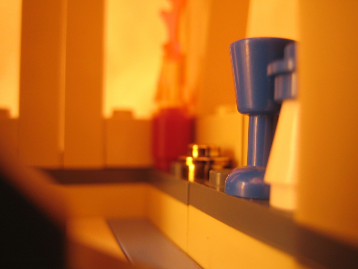 LEGO MOC - Потому что мы можем! - 'Летающий монах': уголок в башне.
