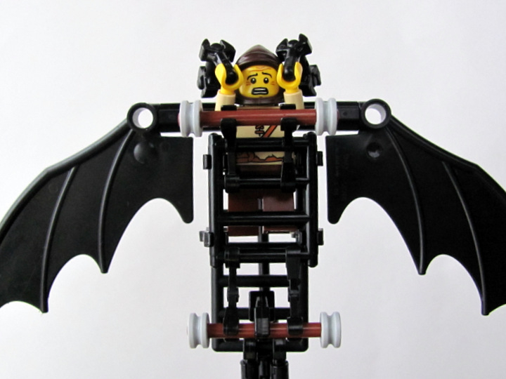 LEGO MOC - Потому что мы можем! - Планер Леонардо да Винчи: С радостью на лице.