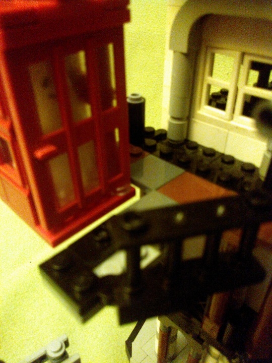 LEGO MOC - Потому что мы можем! - Беспроводное электричество: в лифте во время работы передатчика по неизвестным причинам появляется приведение
