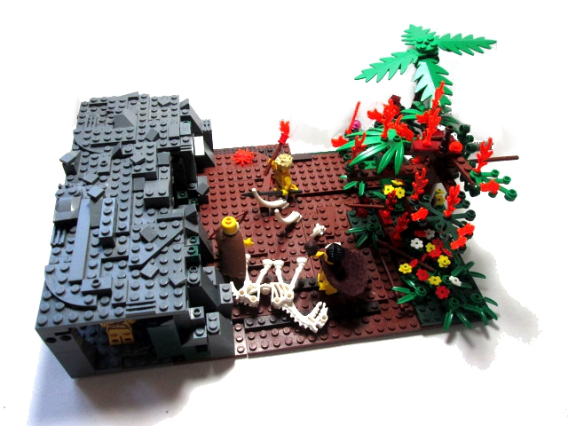 LEGO MOC - Потому что мы можем! - Людям огонь небесный: Общий вид работы. Изначально задумывалось сделать только горящее дерево, но затем пошло...