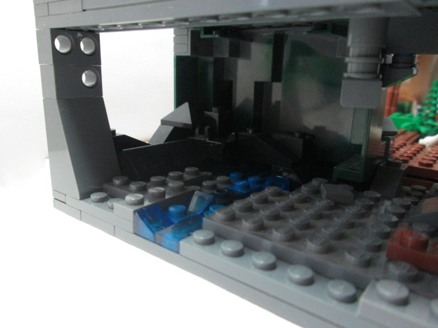 LEGO MOC - Потому что мы можем! - Людям огонь небесный: Небольшой родничок внутри пещеры.<br />
<br />
<br />
<br />
<br />
<br />
<br />
<br />
<br />
Вот и все.