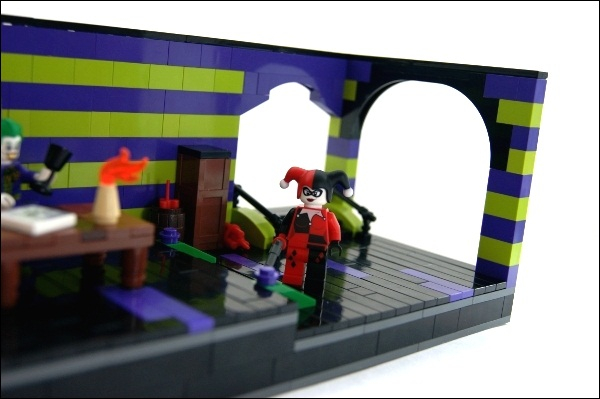 LEGO MOC - Герои и злодеи - Любовное  гнёздышко Джокера и Харли.