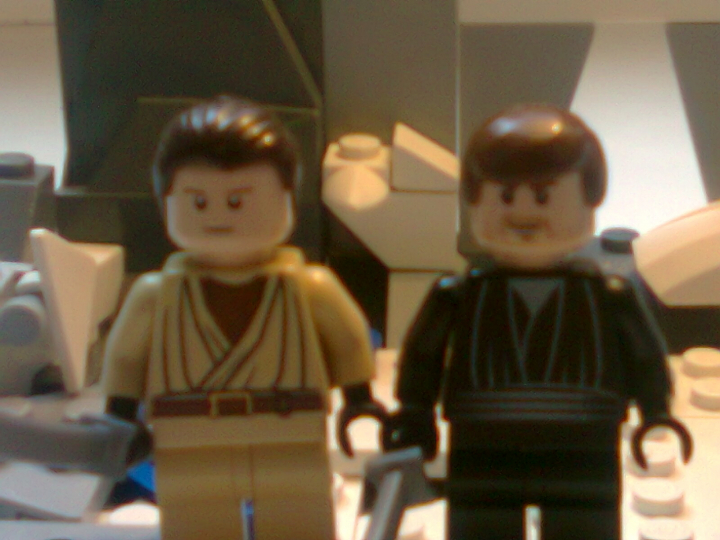 LEGO MOC - Герои и злодеи - Дворец лиги теней из фильма 'БЕТМЕН  ; НАЧАЛО ': вид сбоку