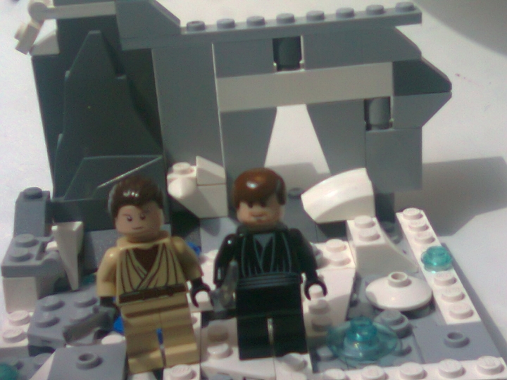LEGO MOC - Герои и злодеи - Дворец лиги теней из фильма 'БЕТМЕН  ; НАЧАЛО ': вид сзади