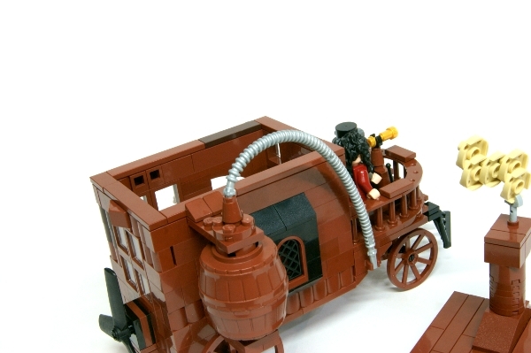 LEGO MOC - Steampunk Machine - Самоходная карета.: Её можно снять, для того, чтобы глянуть, что там внутри. 