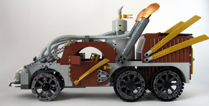 LEGO MOC - Steampunk Machine - Экскалибур: - Оборудован новейшим котлом.