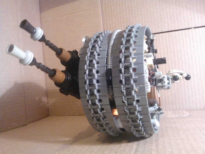 LEGO MOC - Steampunk Machine - Штурмовая самоходная установка.: приподнятая пушка.