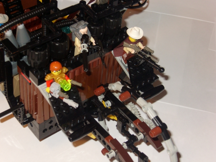 LEGO MOC - Steampunk Machine - Корабль мародеров: Охрана гордо восседает впереди