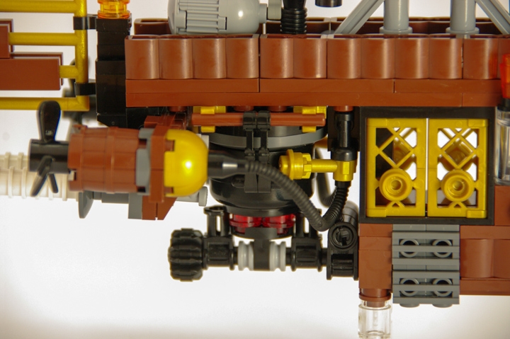 LEGO MOC - Мини-конкурс 'Битва Дирижаблей' - Дирижабли в Хогвартсе: Собственно, котел (позаимствован у Хагрида).