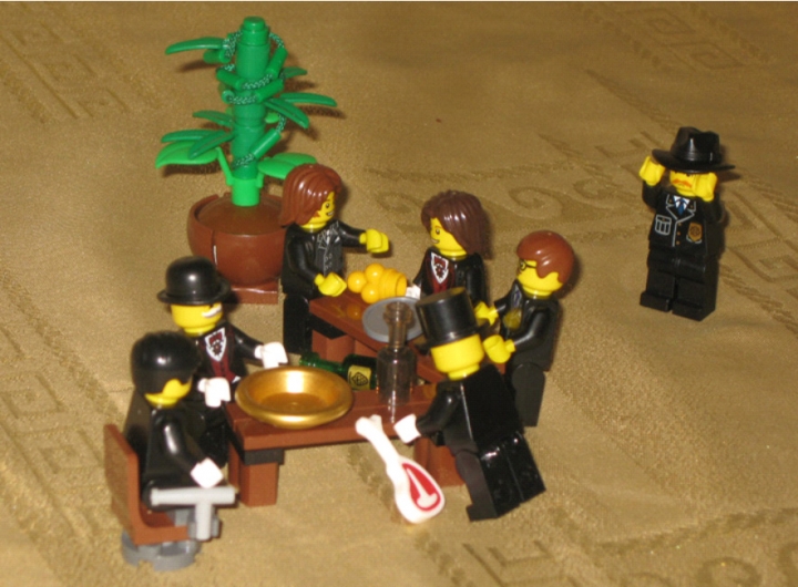LEGO MOC - Мини-конкурс 'Битва Дирижаблей' - Дирижабль «Дипломат»: 'Сейчас мы раздвинем стол и...и.... Мистер Аканура, вы уронили наше BORDO!'