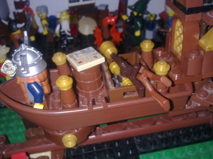 LEGO MOC - Мини-конкурс 'Битва Дирижаблей' - Дирижабль гномов: Нос дирижабля<br />
<br />
Здесь стоит гном картограф, здесь хранится оружие.
