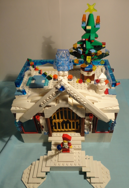 LEGO MOC - Новогодний Кубик 2014 - В гостях у Дедушки Мороза