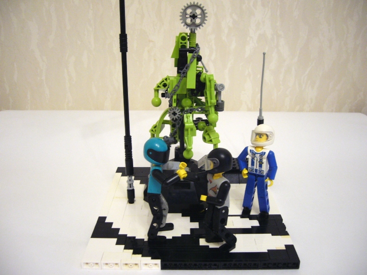 LEGO MOC - Новогодний Кубик 2014 - Встреча Нового Года в Кибер-мире: Первым делом, встретившись, друзья поприветствовали друг друга.