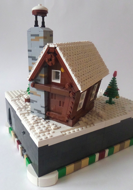 LEGO MOC - Новогодний Кубик 2014 - Домик Деда Мороза: Вид сзади.