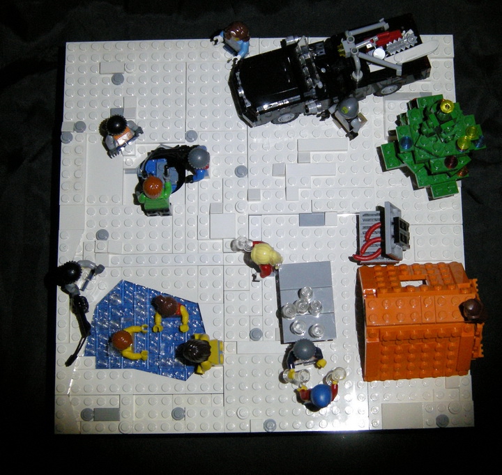 LEGO MOC - Новогодний Кубик 2014 - Новый год у лунки.: Они приехали на место, сделали прорубь, поставили палатку, просверлили лунки для рыбной ловли и стали готовиться к встрече Нового года.<br />
<br />