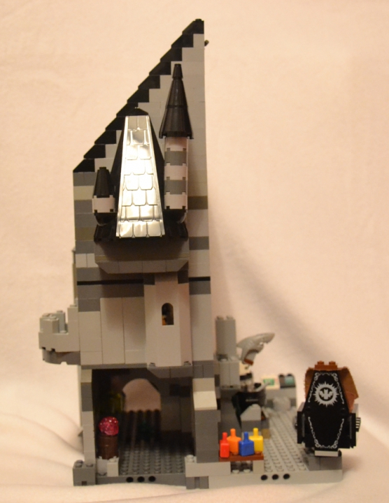 LEGO MOC - Новогодний Кубик 2014 - 'В глубине виллы 'Ночной кошмар'...