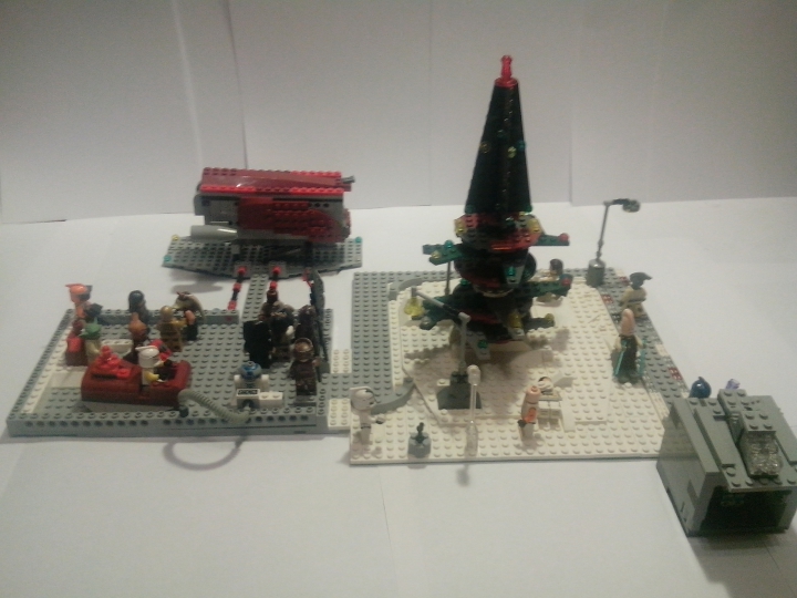 LEGO MOC - Новогодний Кубик 2014 - Новый Год, не только есть на нашей планете...: Вид с боку №1
