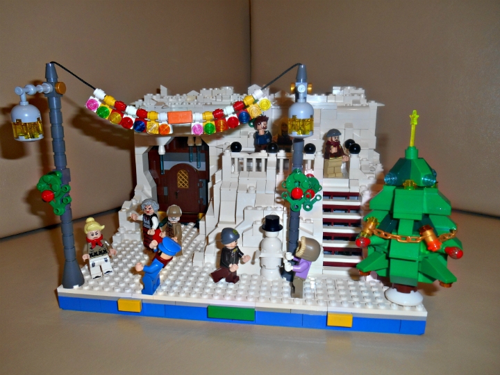 LEGO MOC - Новогодний Кубик 2014 - С упер кл АНТА - новогодний герой): оживлённая улица