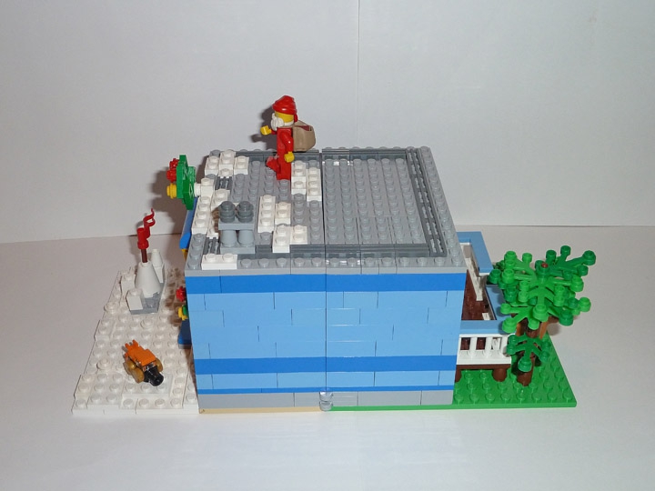 LEGO MOC - Новогодний Кубик 2014 - Зимой и летом: Вид справа