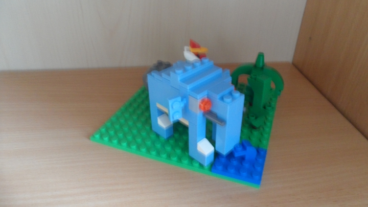 LEGO MOC - 16x16: Animals - Охота на голубого слона.