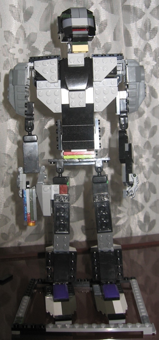 LEGO MOC - 16x16: Character - Robocop: работа не выходит за 16х16<br />

