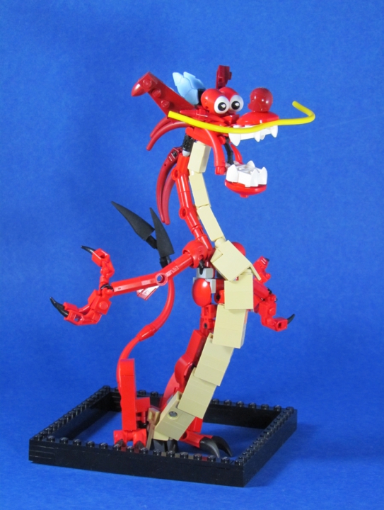 LEGO MOC - 16x16: Character - Мушу: Задумывался для обзора только с одного ракурса, поэтому и только такие фотографии