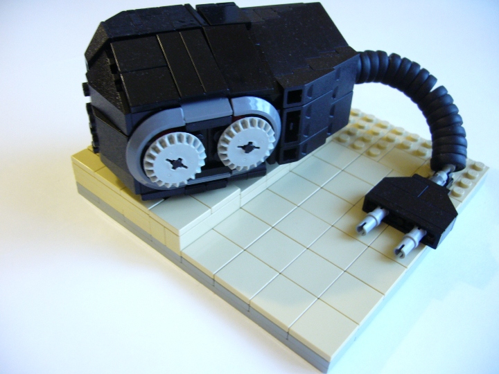 LEGO MOC - 16x16: Technics - Электробритва роторная ('Бердск 8'): Моя бритва это не оригинал созданный Шиком, а попытка изобразить копию роторной электробритвы 'Бердск 8'