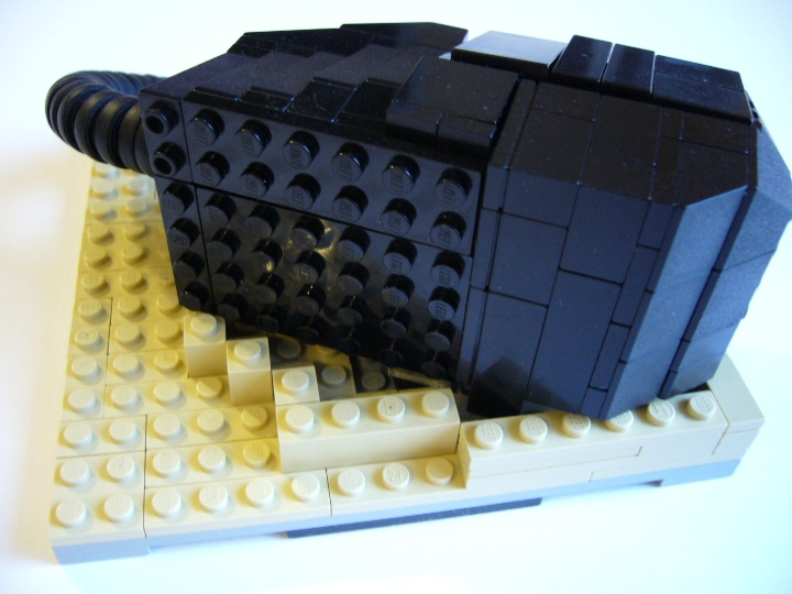 LEGO MOC - 16x16: Technics - Электробритва роторная ('Бердск 8'): вид сзади