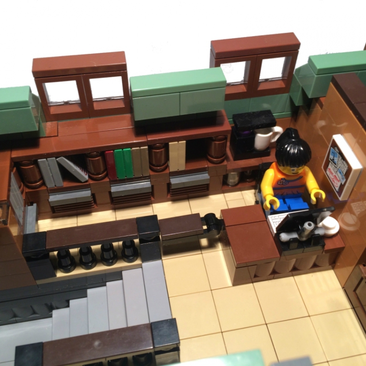 LEGO MOC - LEGO Architecture - Городская Ратуша: Секретарь мэра и гор. архив