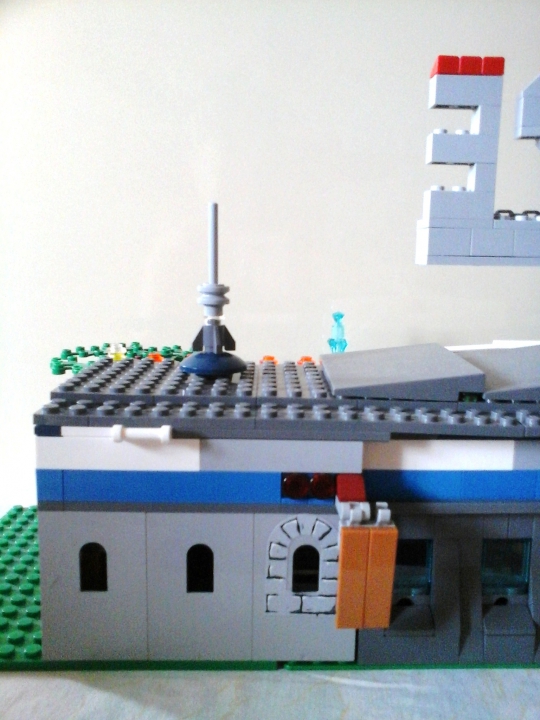 LEGO MOC - LEGO Architecture - КАФЕ 'ШИК'