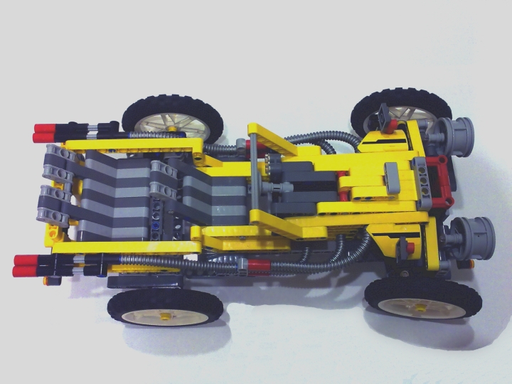 LEGO MOC - Technic-конкурс 'Легковой автомобиль' - Retro Racer: Два пассажирских места для весёлых покатушек с барышнями.