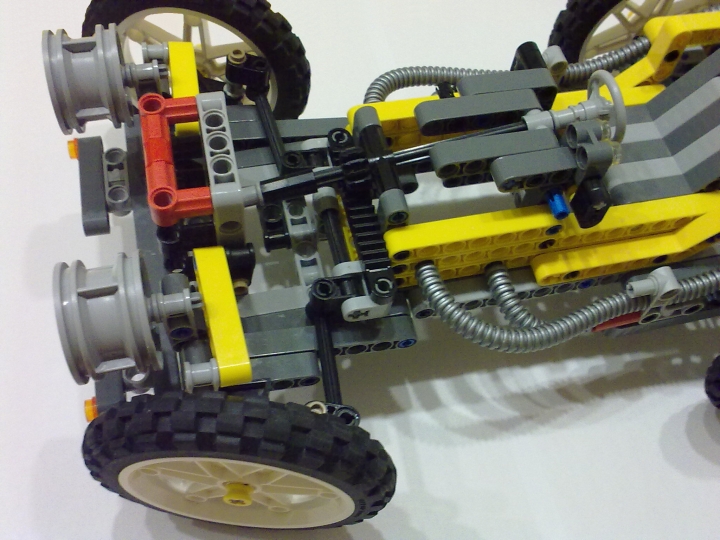 LEGO MOC - Technic-конкурс 'Легковой автомобиль' - Retro Racer: Оригинальная рулевая рейка с направляющей осью и рулевыми тягами.