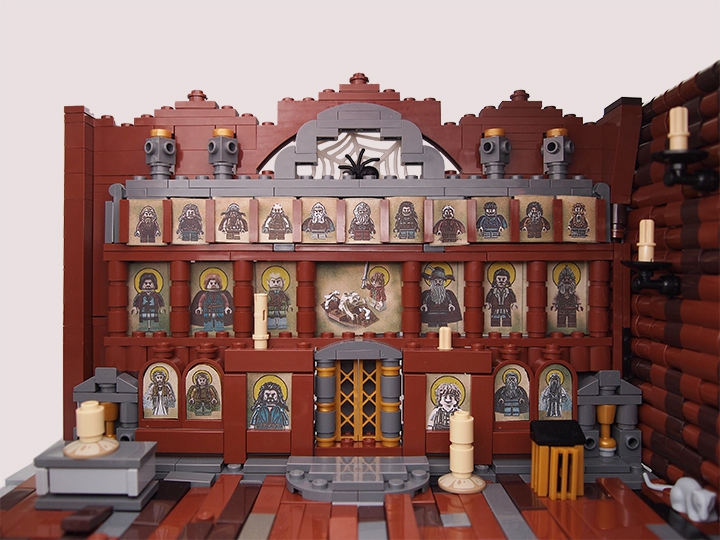 LEGO MOC - Конкурс «Советское кино» - Вий : Иконостас немного не соответствует таковому в фильме, но иначе он получился бы невзрачным.