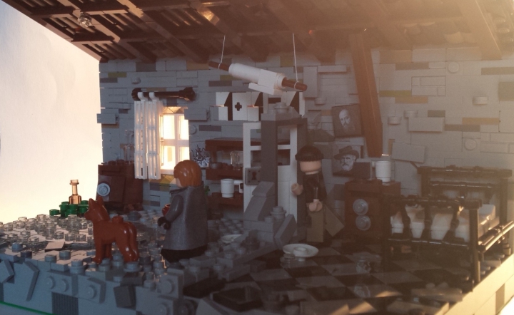 LEGO MOC - Конкурс «Советское кино» - 'Ностальгия' Тарковского: Последние кадры с красивым освещением, чтобы показать щели в потолке).