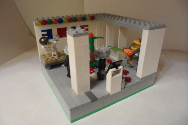 LEGO MOC - Новогодний Кубик 3015 - Прерванный праздник: Рассмотрим работу.