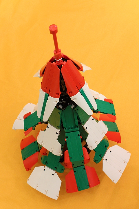 LEGO MOC - Новогодний Кубик 3015 - Космический корабль класса 'Ель': Поехали!!!