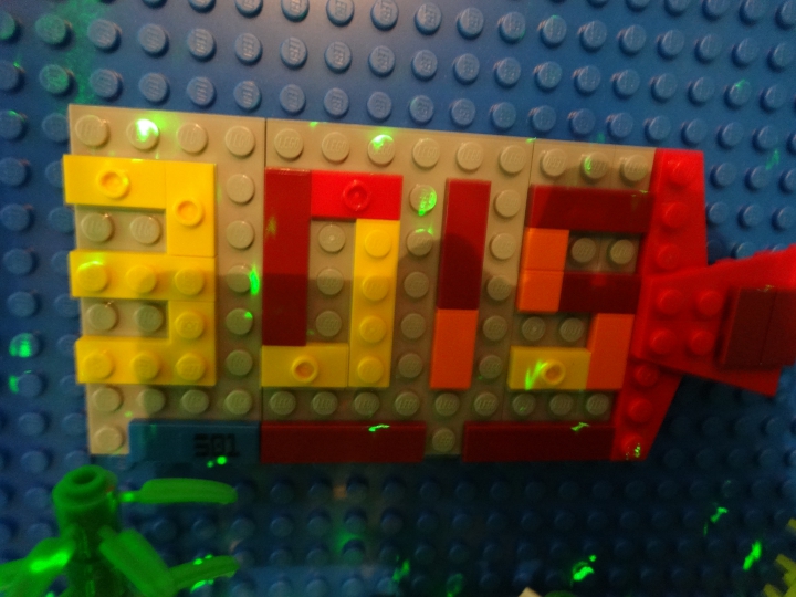 LEGO MOC - Новогодний Кубик 3015 - Подводная страна встречает Новый год. : Летит огромный корабль с цифрами 3015 год.