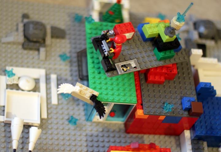 LEGO MOC - Новогодний Кубик 3015 - Новый год на Меркурии.: 1 летающий подарок.