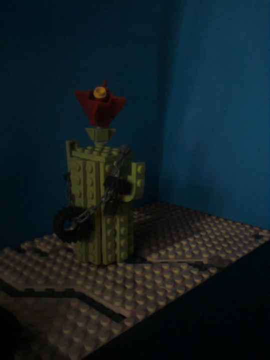 LEGO MOC - Новогодний Кубик 3015 - Наступил 3015 год...: Наряженный кактус.