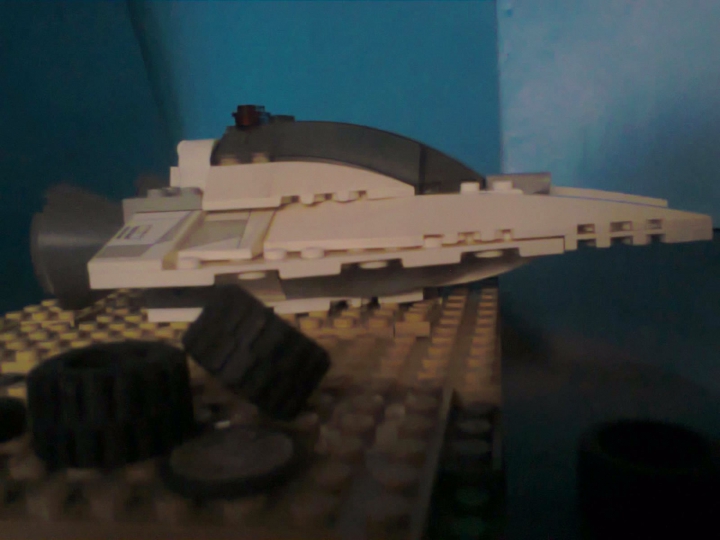 LEGO MOC - Новогодний Кубик 3015 - Наступил 3015 год...: Звездный корабль капитана Огурцова.