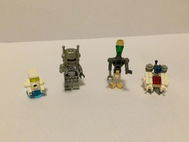 LEGO MOC - Новогодний Кубик 3015 - Отдел получения писем с других планет: Роботы Санта Клауса.