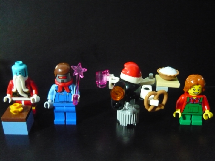 LEGO MOC - Новогодний Кубик 3015 - Новый 3015 Год: встречаем вместе!: Все мини и просто фигурки самоделки. Надеюсь Вам понравилась моя работа ;-) Всем желаю счастья и удачи во всех начинаниях, а так же побед! С Рождеством грядущим!