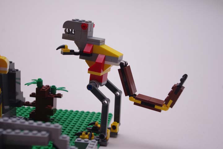 LEGO MOC - Мир Юрского периода - Один день из жизни аллозавра: - ээ...ну может тогда хотя бы одно? Вон то, с краю!<br />
-Нет! Уходи пока цел! 