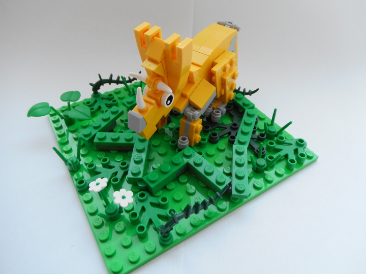 LEGO MOC - Мир Юрского периода - И трицератопсы бывают маленькие...