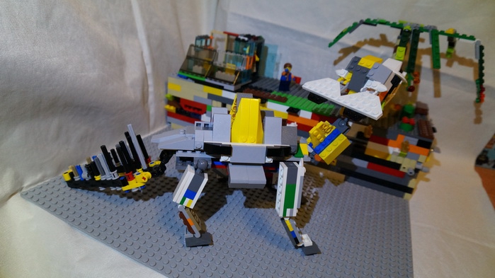 LEGO MOC - Мир Юрского периода - Путешественники во времени: Оказалось, Дино любит лакомиться бананми