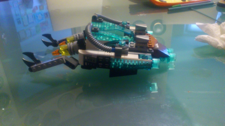 LEGO MOC - Погружение - Подводный исследователь: Вид сбоку