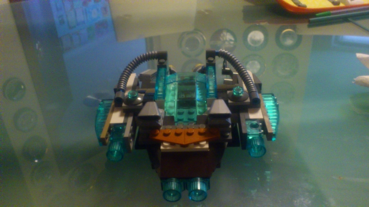 LEGO MOC - Погружение - Подводный исследователь: Задняя часть, двигатели