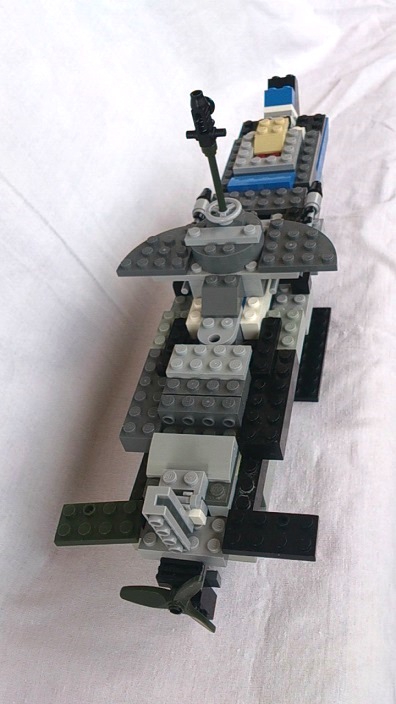LEGO MOC - Погружение - Подводная лодка 'К-15': Вид сзади. Винт и рули управления.